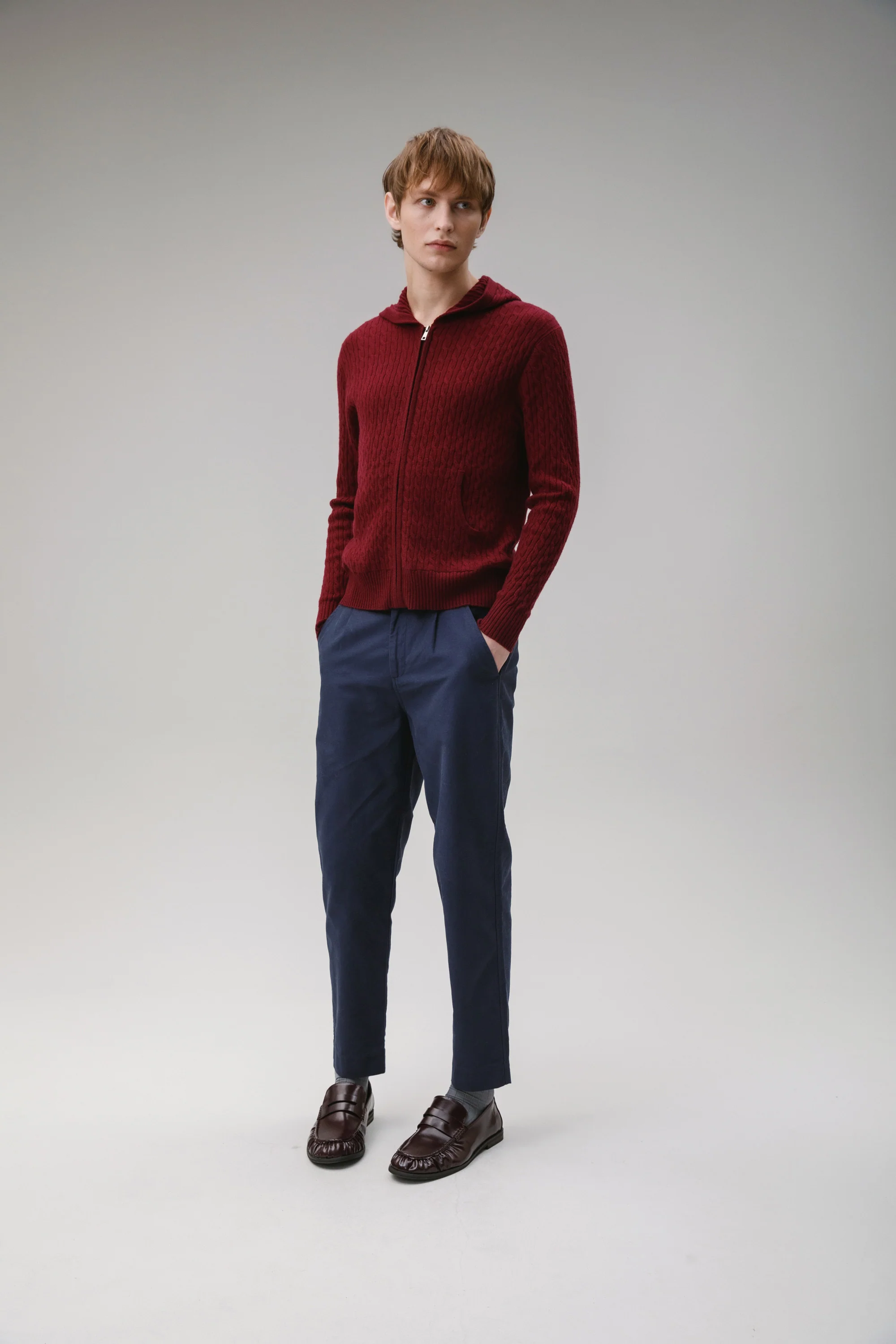 Unisex Cable Zip Cashmere Hoodie - Burgundy - Image 4