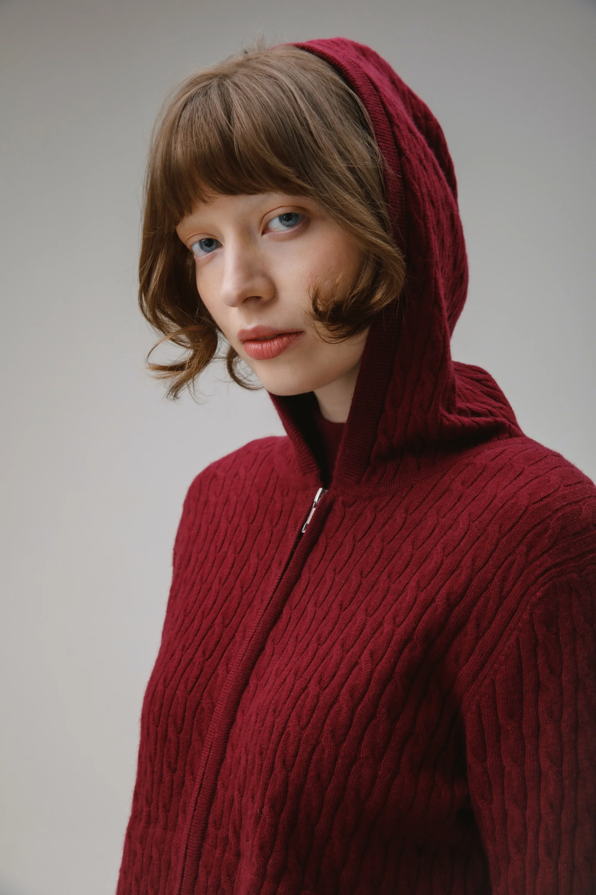 Unisex Cable Zip Cashmere Hoodie - Burgundy - Image 9