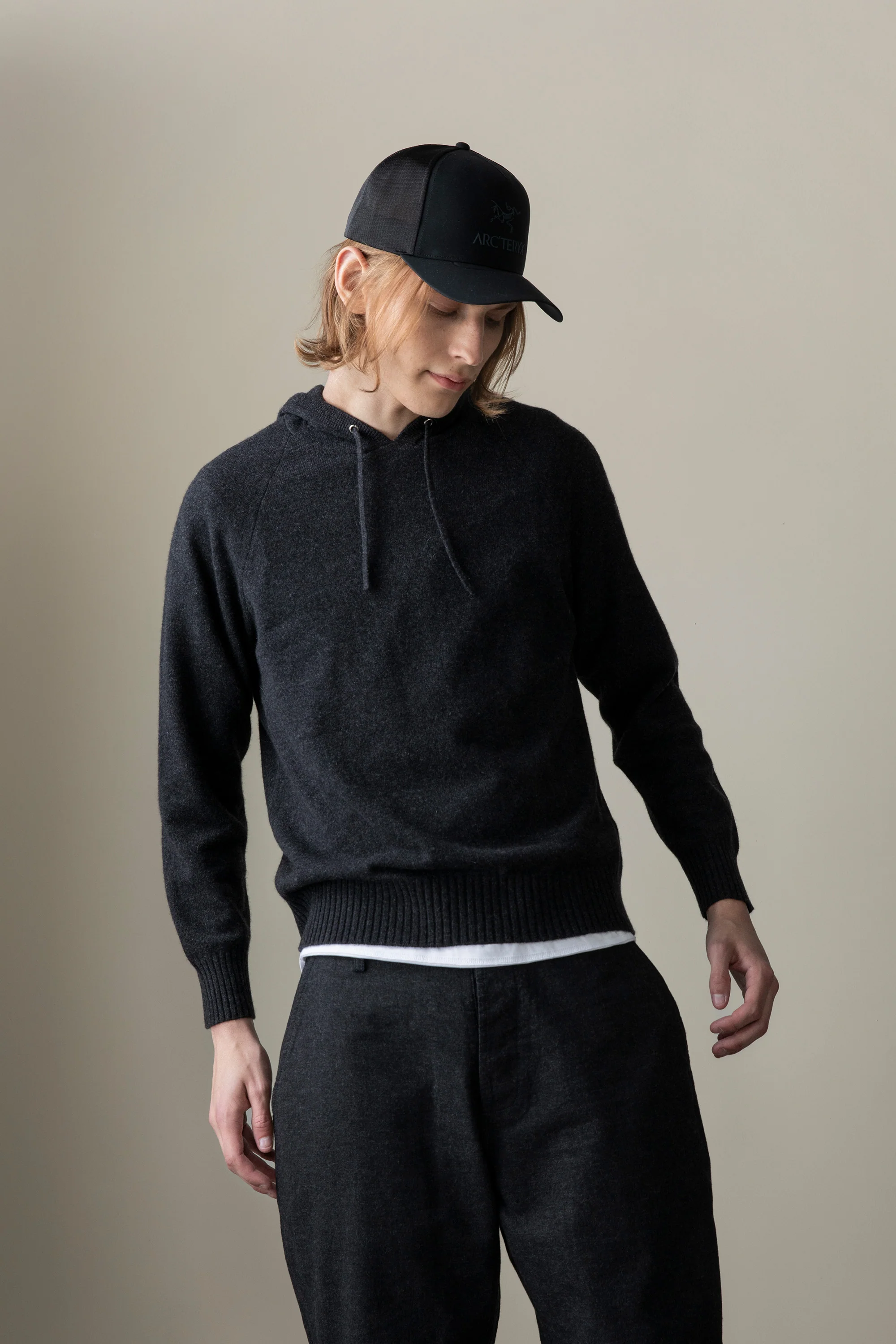 Unisex Cashmere Hoodie - Charcoal - Image 3