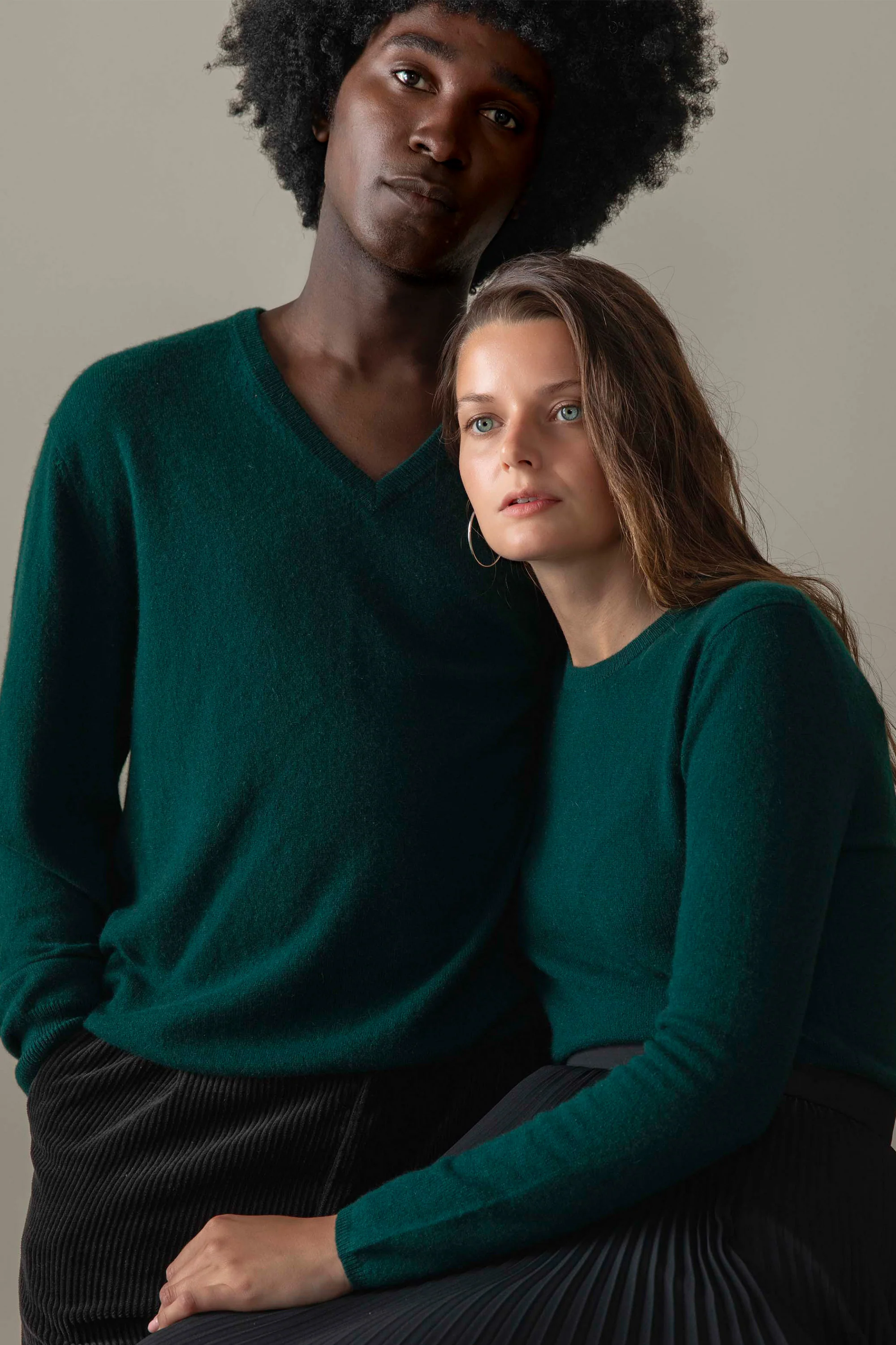 Women's Cashmere Crew Neck Jumper - Forest Green - Image 2