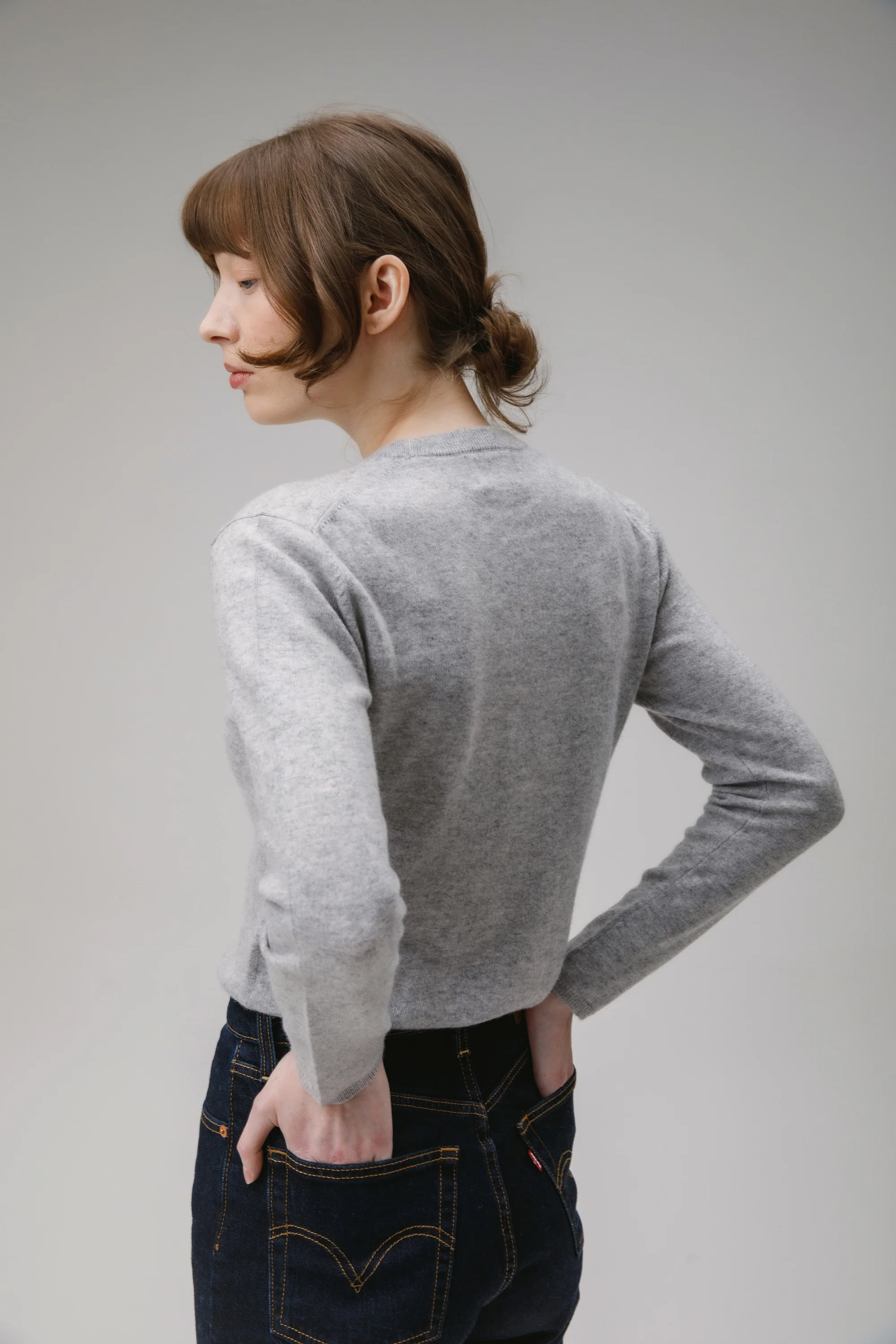 Women's Cashmere Crew Neck Jumper - Light Grey - Image 3