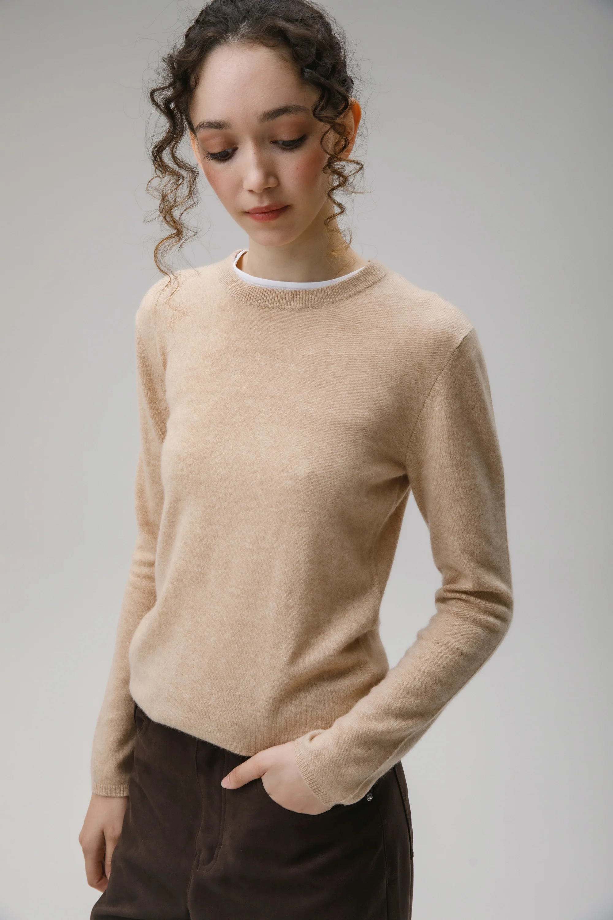 Women's Cashmere Crew Neck Jumper - Vicuna - Image 3
