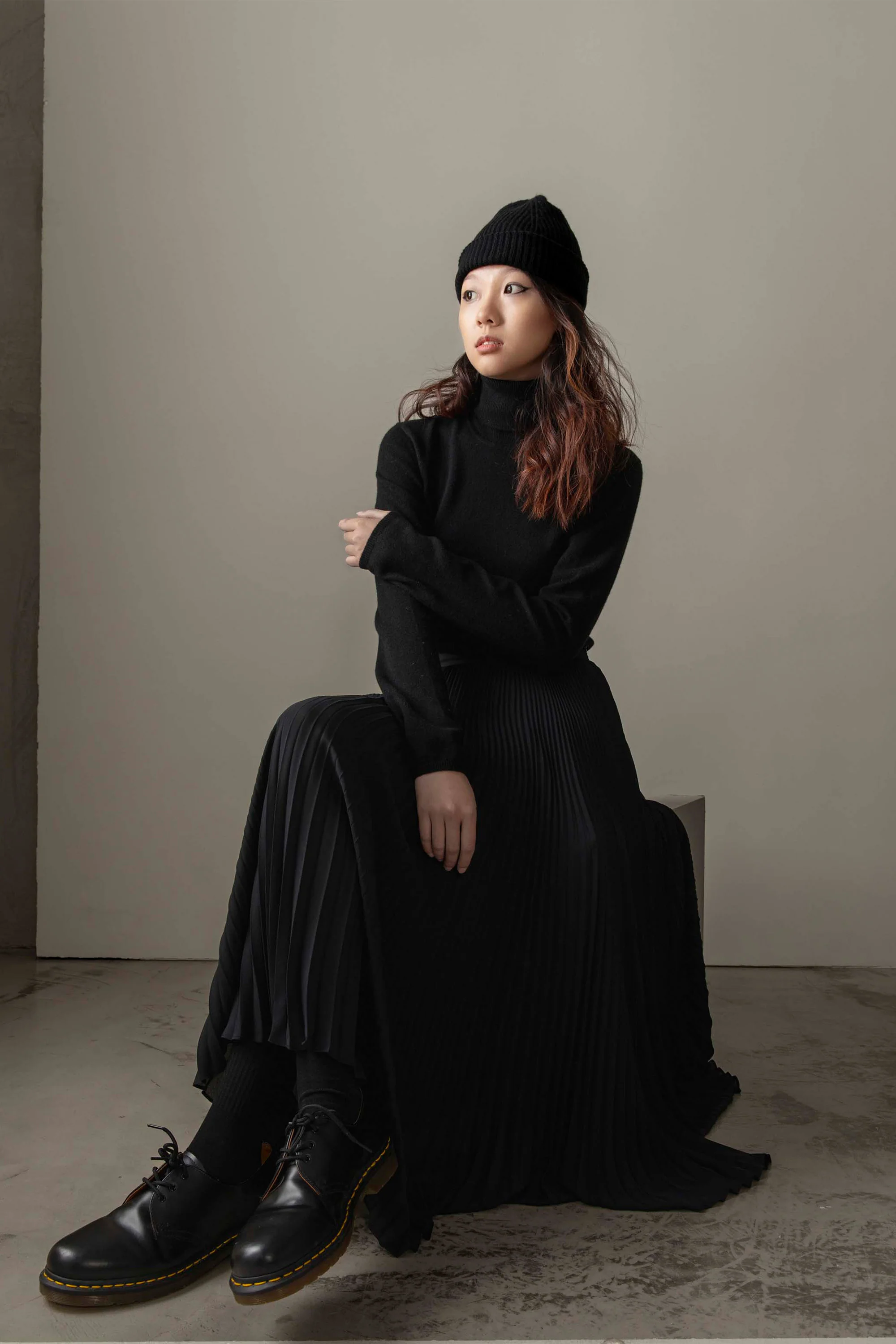 Women's Cashmere Polo Neck Jumper - Black - Image 2