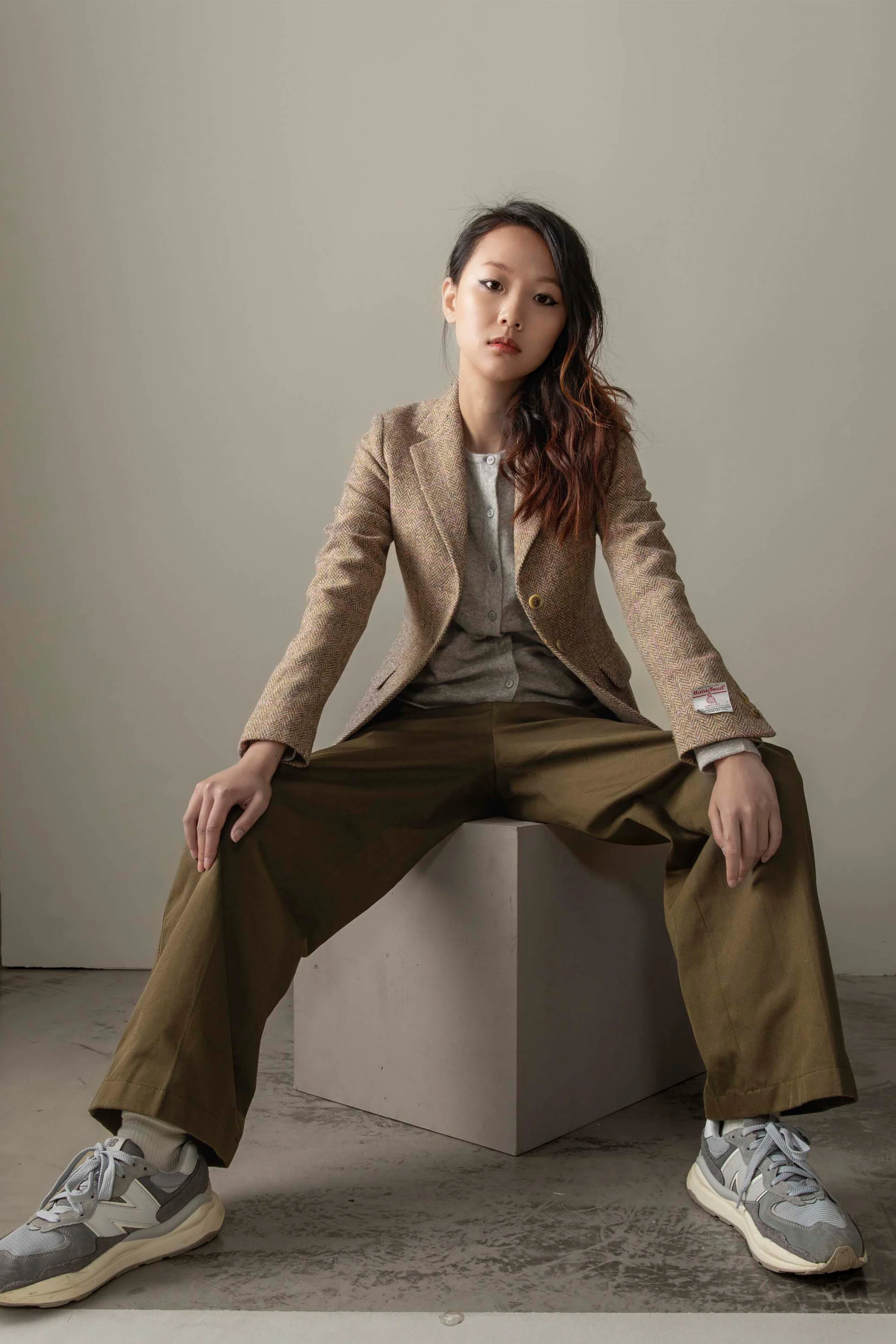 Women's Harris Tweed Claire Blazer - Beige Pink Windowpane - Image 2